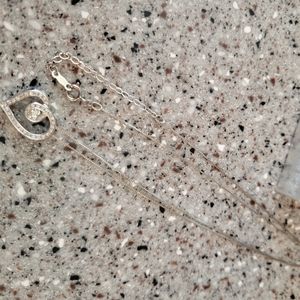 Brand New KAY JEWELERS heart necklace